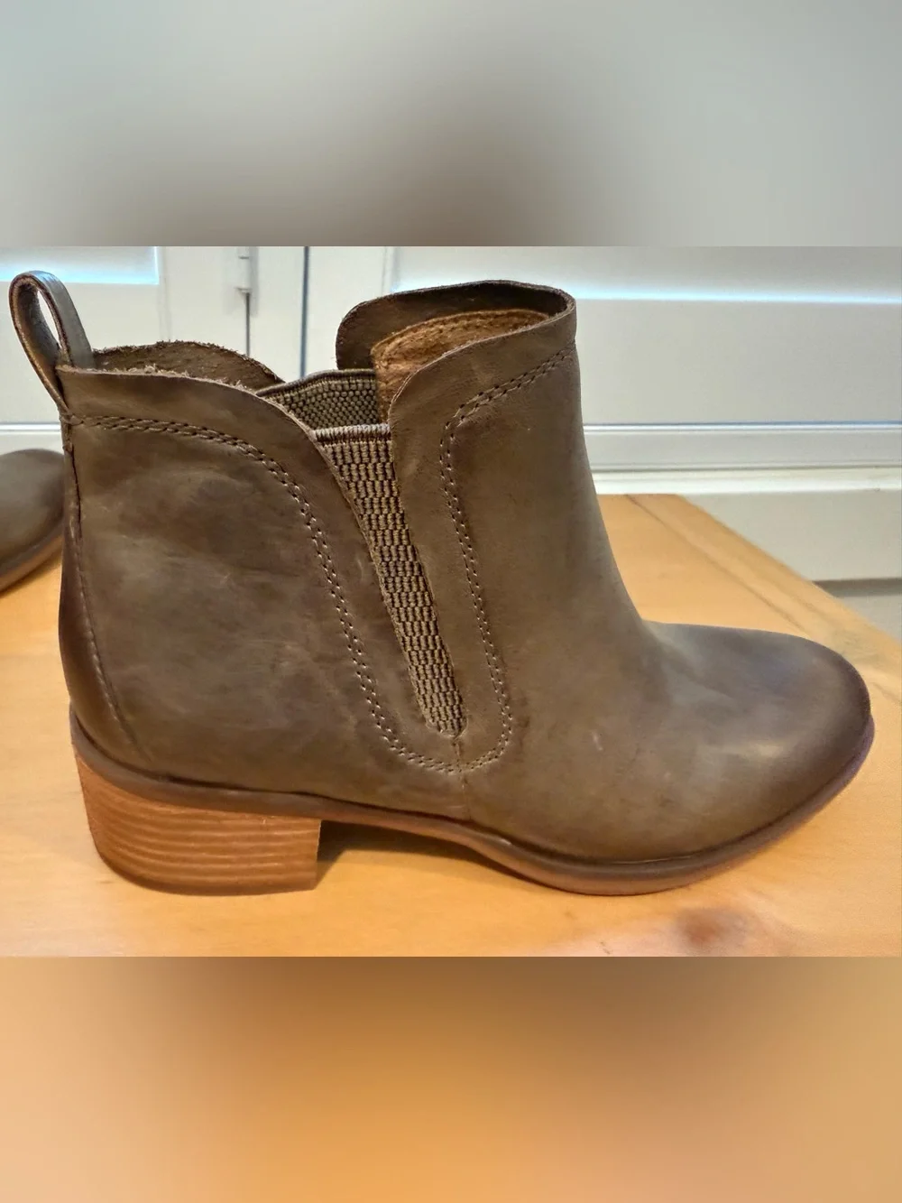 Korks Tea Stretch Khaki Brown Leather Ankle Booties size 6.5 NWOB